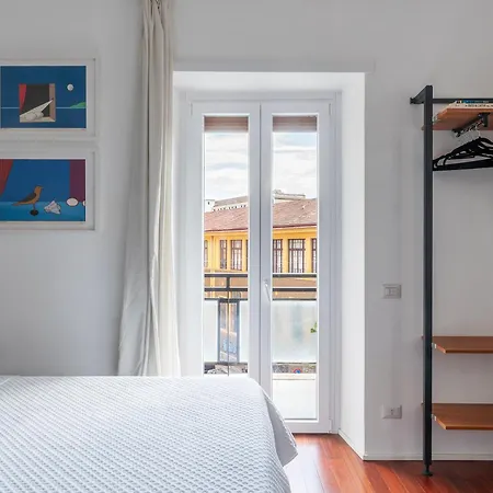 Vittorio Emanuele The Heart רומא