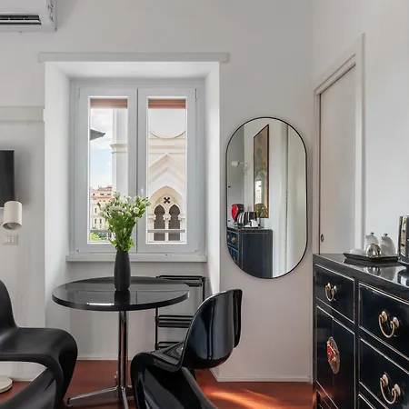 Vittorio Emanuele The Heart * רומא