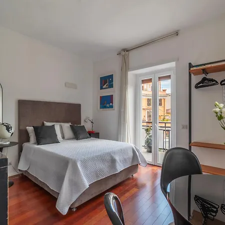 Vittorio Emanuele The Heart Apartment