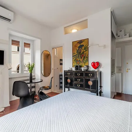 Apartment Vittorio Emanuele The Heart *